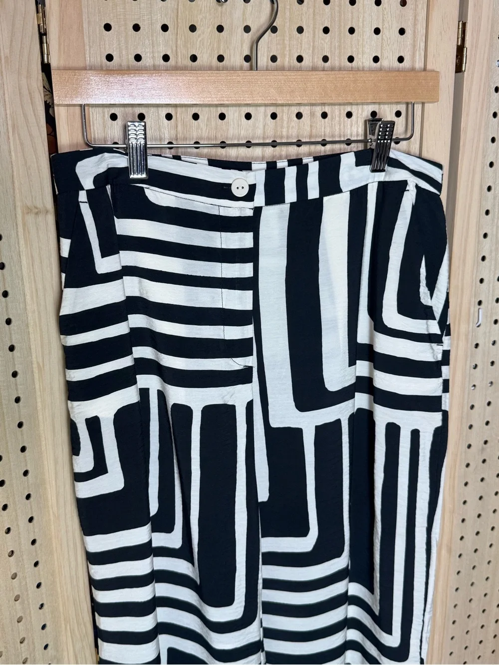 H&M Wide Leg Palazzo Pants Black Cream Geometric Print NWT Size 6 Boho Modern